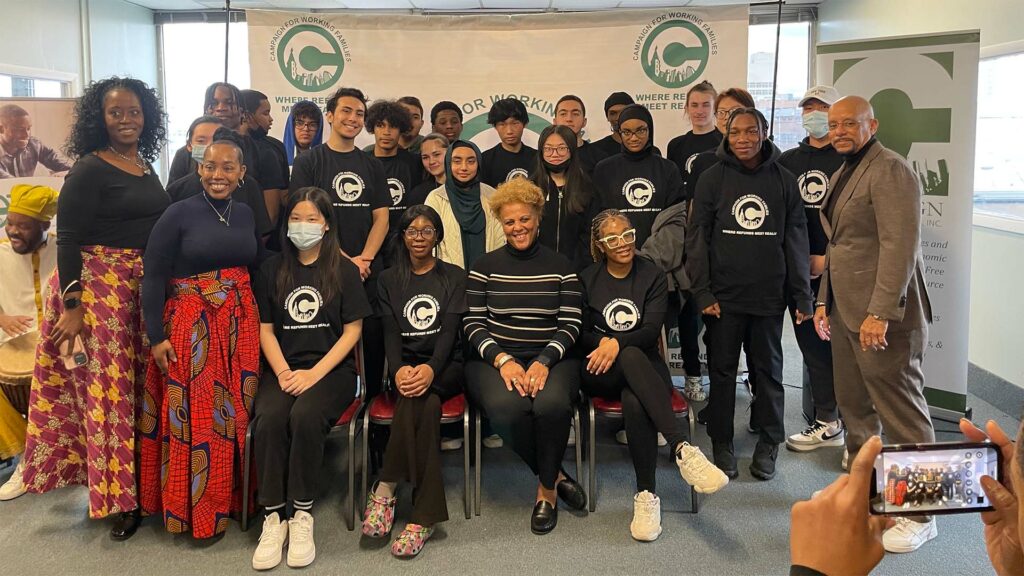 Lincoln HS Accounting students pose for a group photo