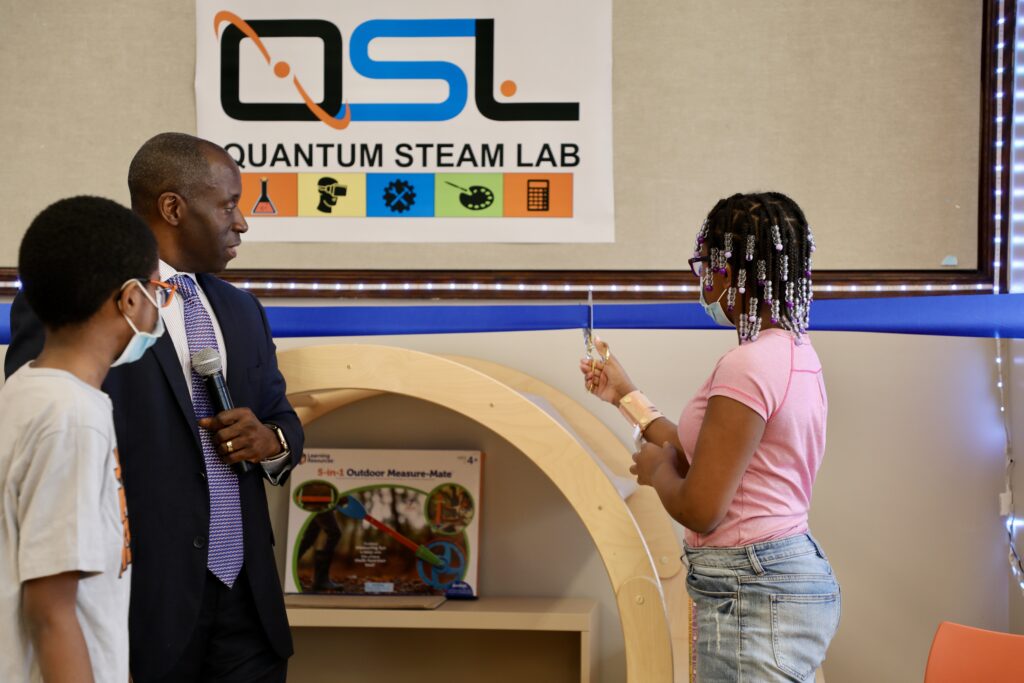 William Rowen School Opens New STEAM Lab focused on Quantum Information Science