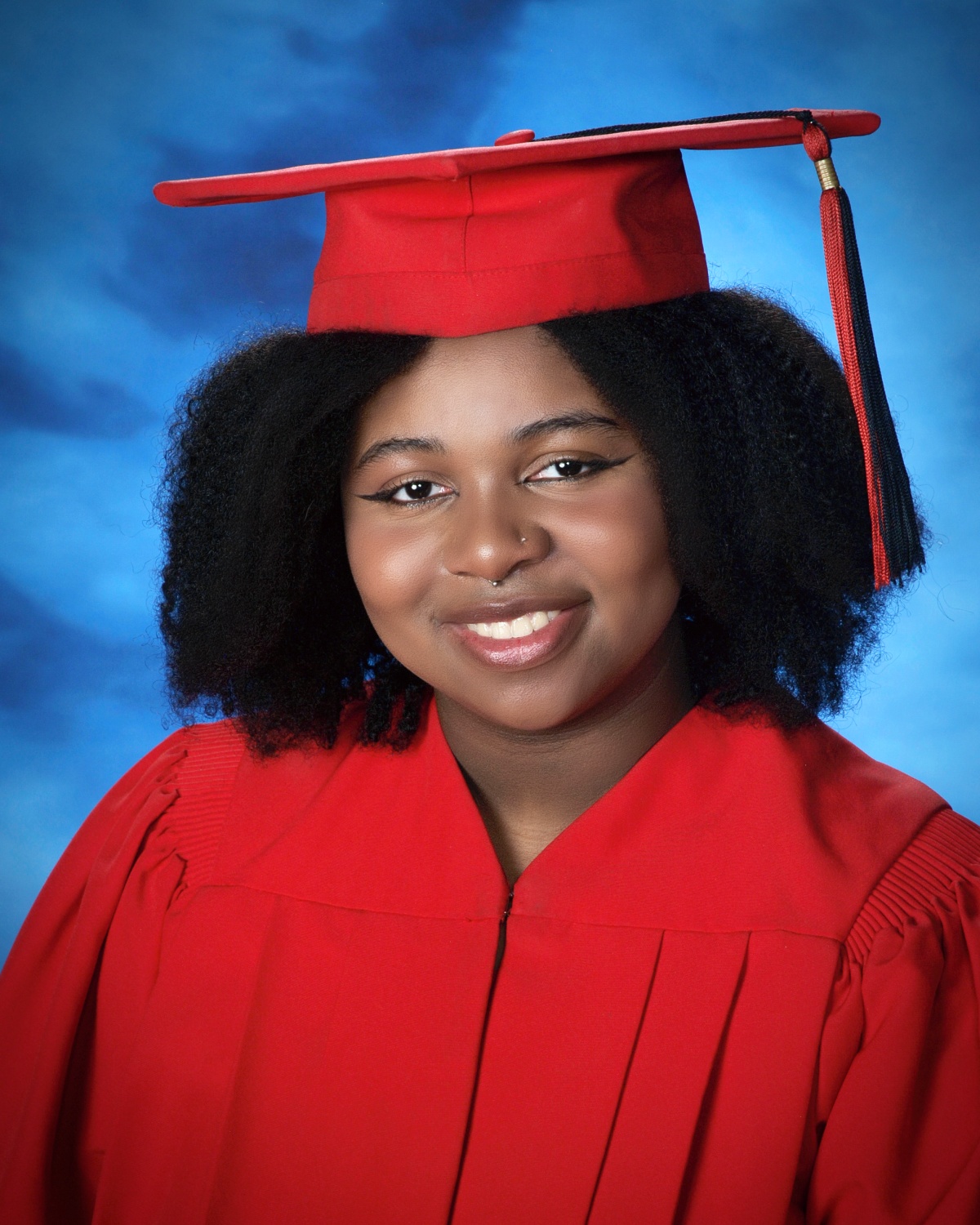 May Senior of the Month - Nia Devard